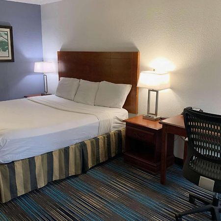 Travelodge By Wyndham Mobile Al エクステリア 写真